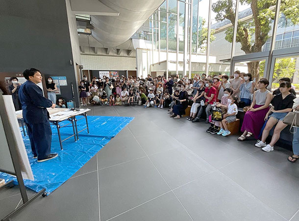 個展でのライブドローイング!!