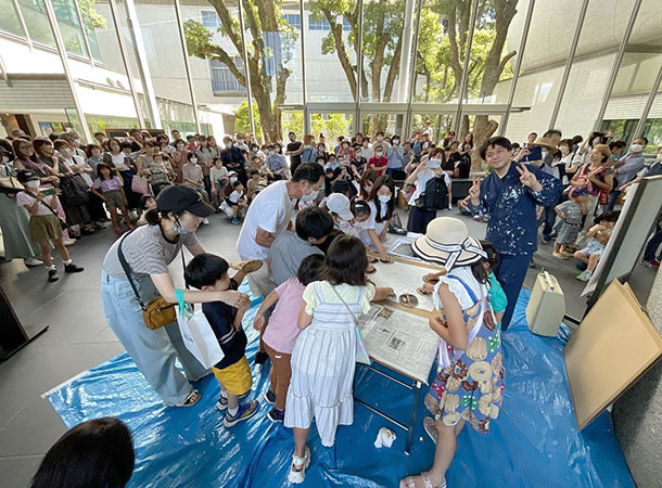 個展でのライブドローイング!!