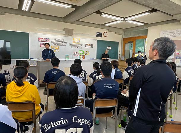 FC今治高等学校里山校で授業