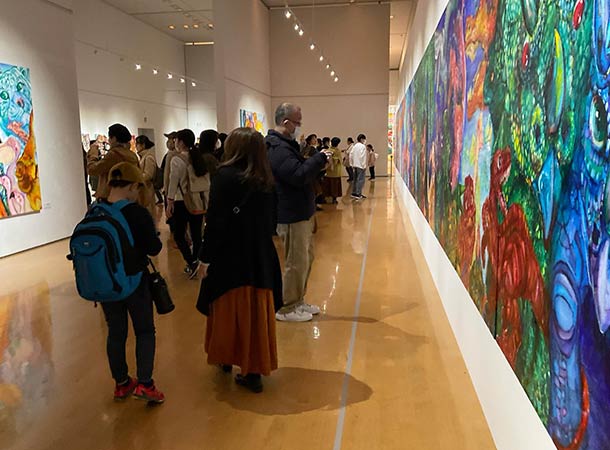 明日12/8（日）は、個展の最終日です!!