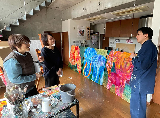 「お母さん業界新聞」の方が取材に来ました。