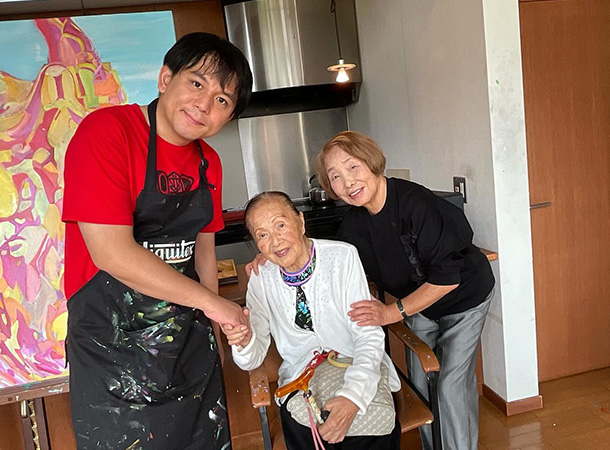 全国からファンの方が、アトリエに来てくれました。