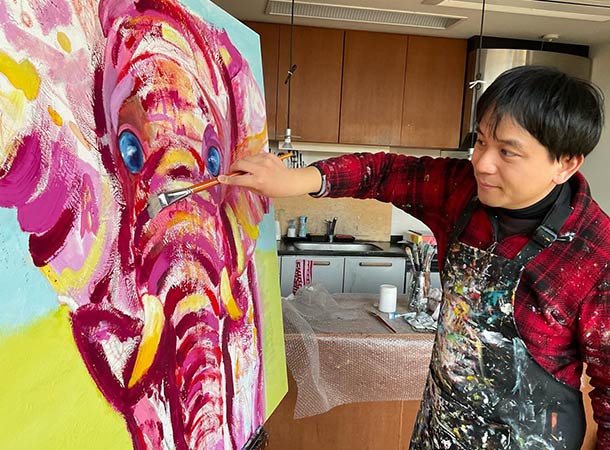 アフリカゾウの媛（ひめ）ちゃん